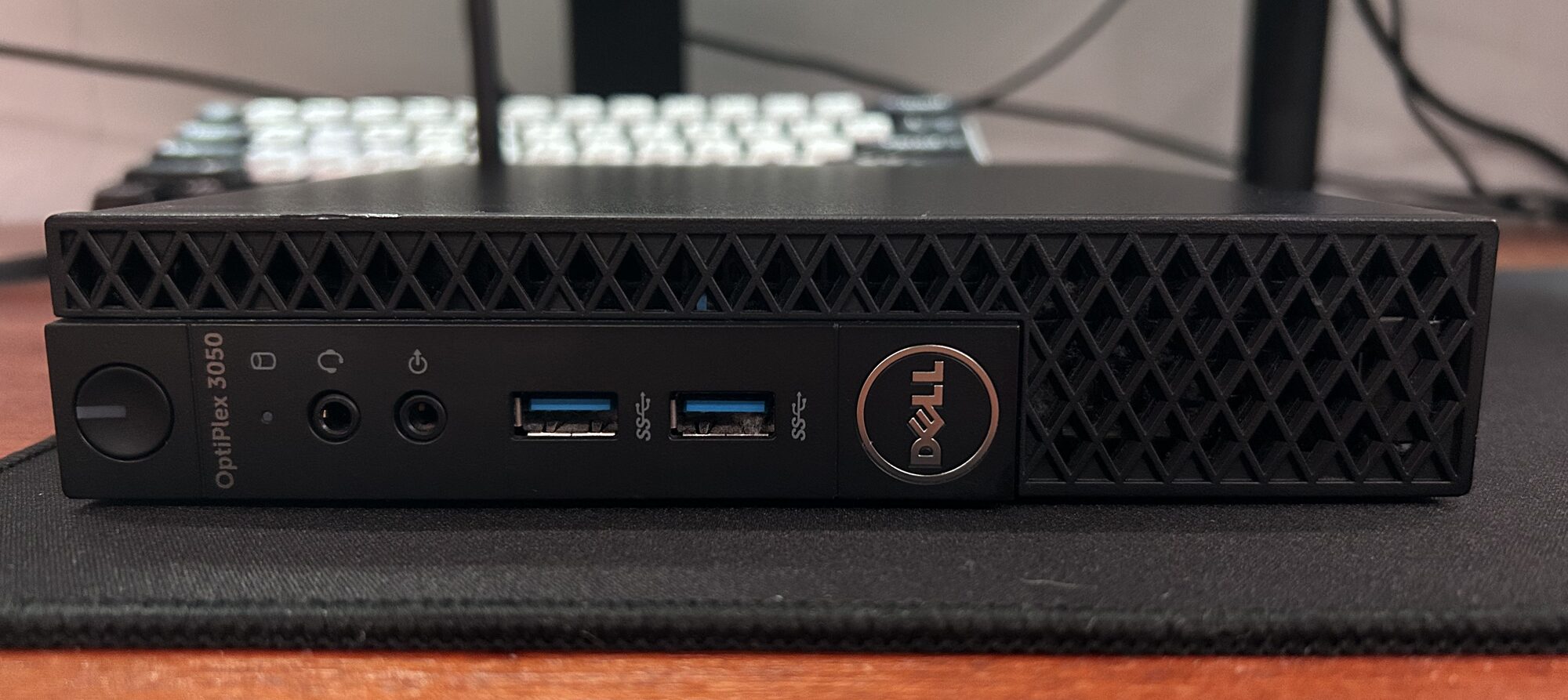 Equipo Dell OptiPlex 3050 de Sunbytech, vista frontal